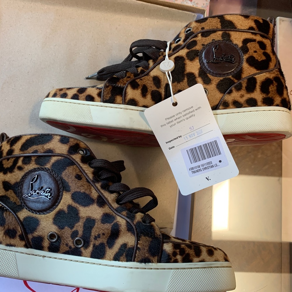 Authentic Christian Louboutin leopard (hair) print tennis